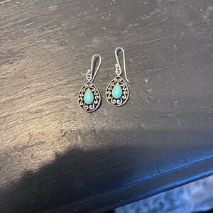 Elegant 925 stamped Silver and pear shaped Turquoise Earrings
